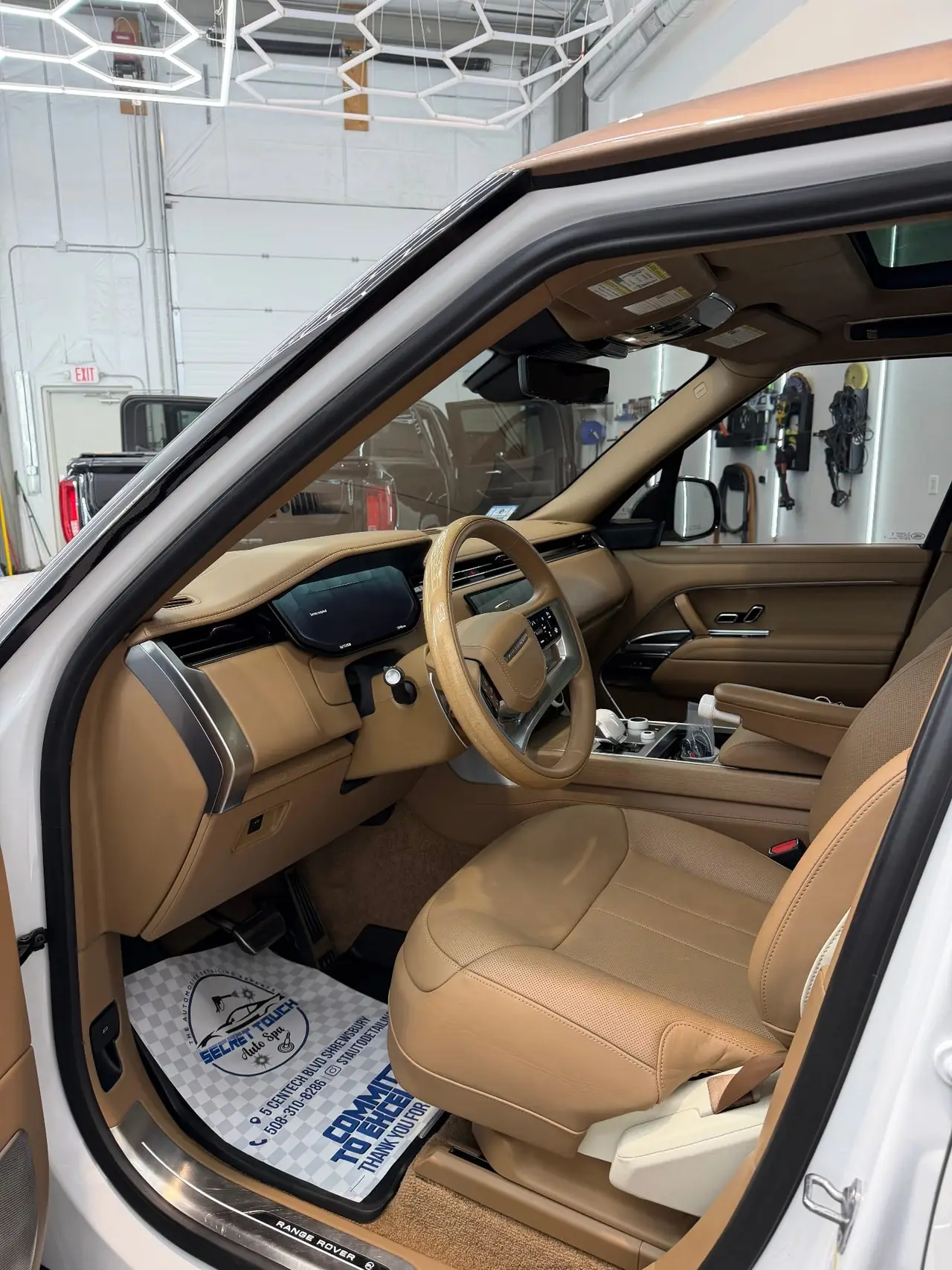 Range Rover driver seat interior detail Secret Touch Shrewsbury