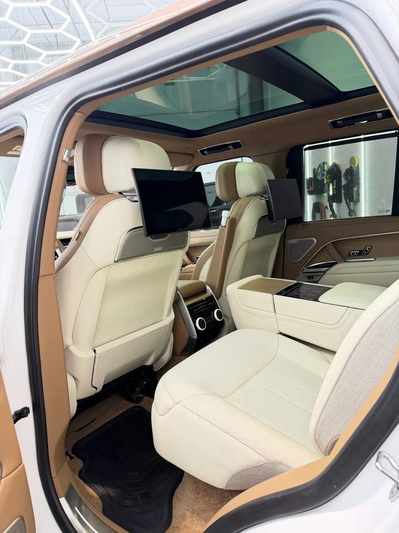 Range Rover rear seats interior detailing Shrewsbury MA